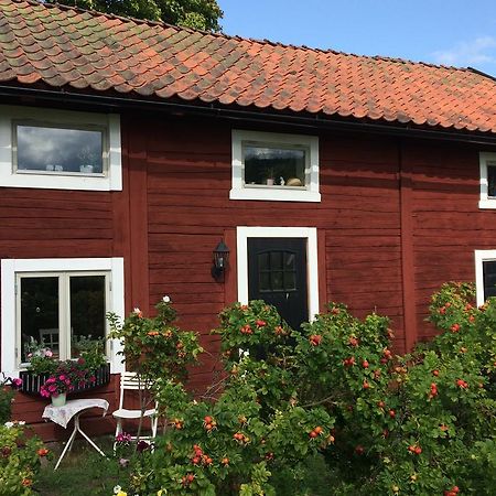 Bjaerkeryd Soedergard Bed & Stable Villa Kisa Exterior photo