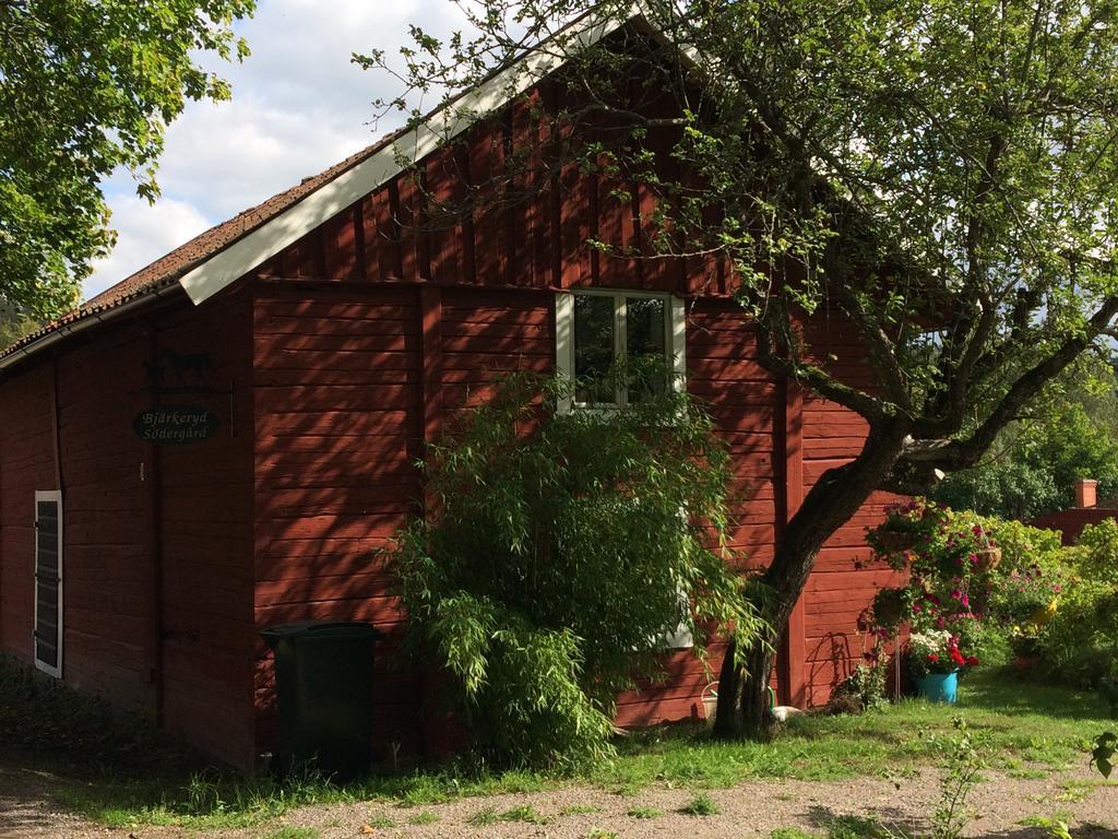 Bjaerkeryd Soedergard Bed & Stable Villa Kisa Exterior photo
